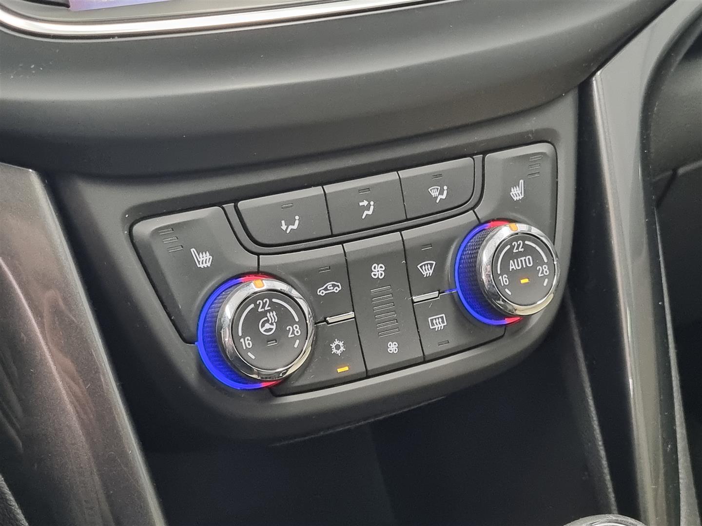OPEL Zafira 2017