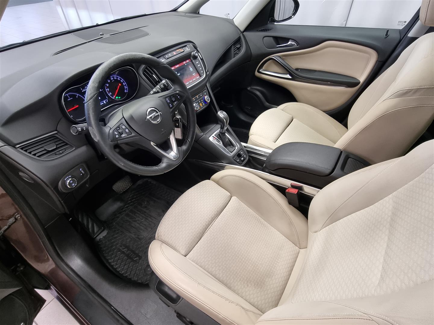 OPEL Zafira 2017