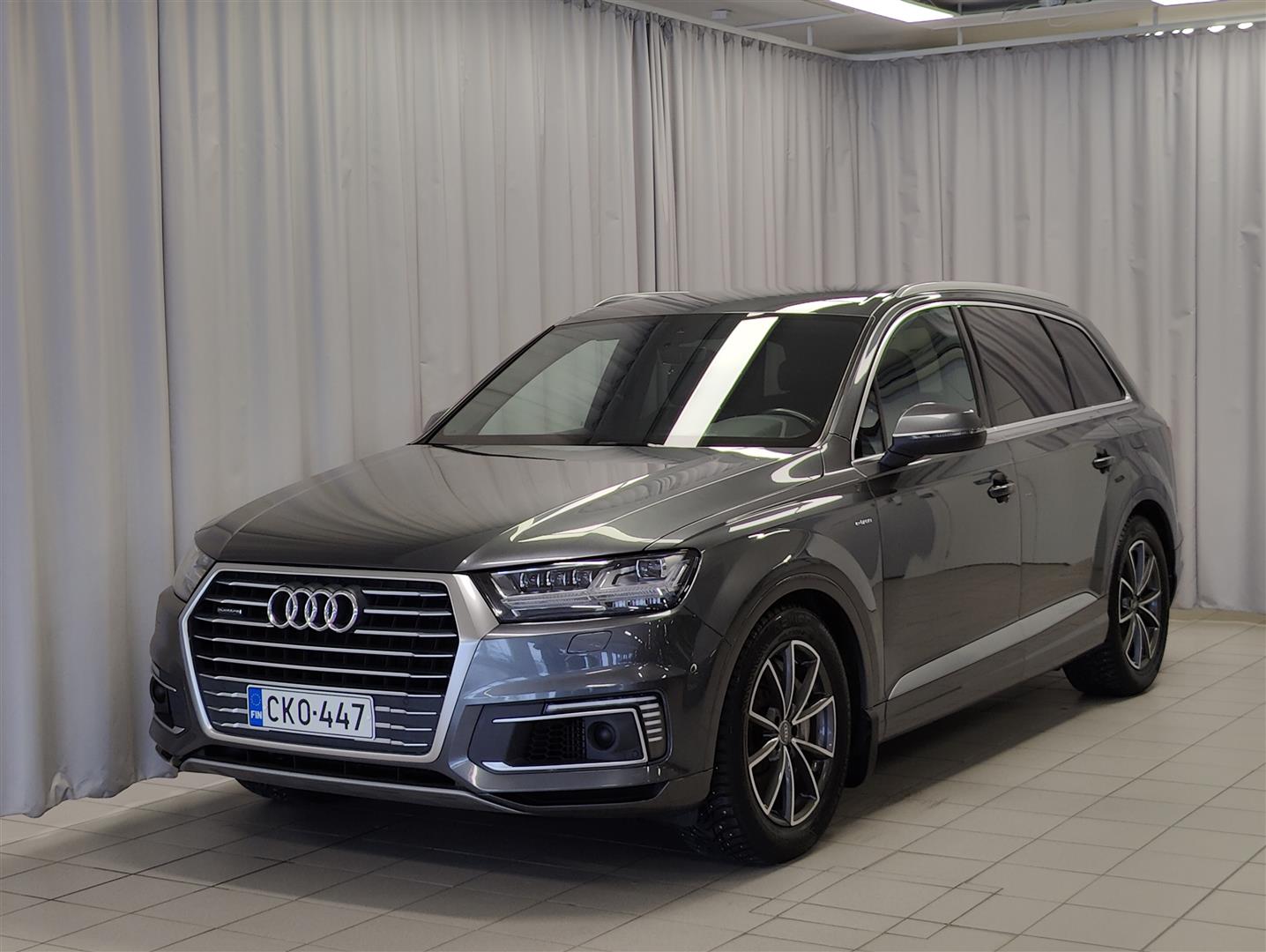 AUDI Q7 2016