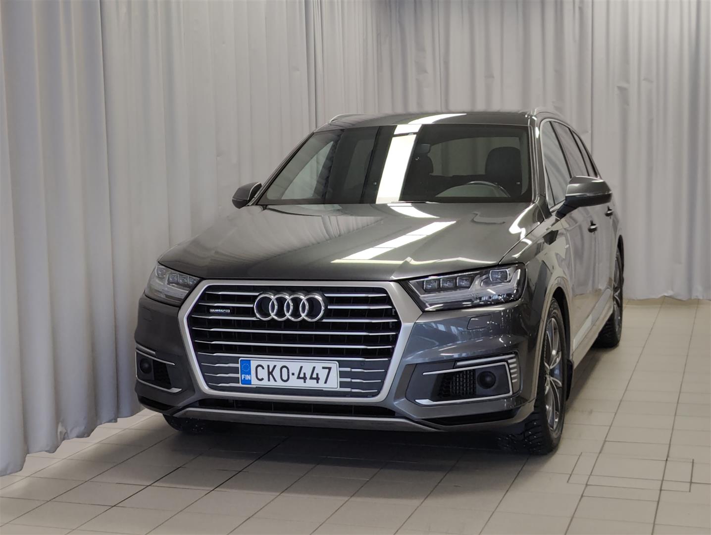AUDI Q7 2016