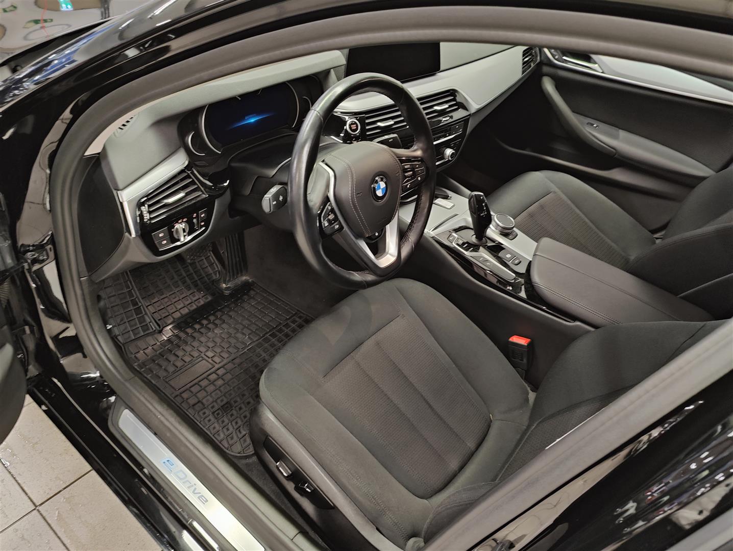BMW 530 2019