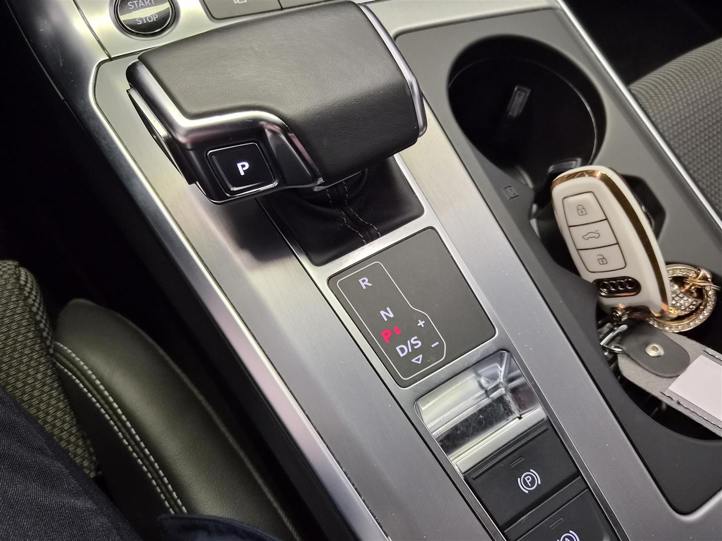 AUDI A6 2022