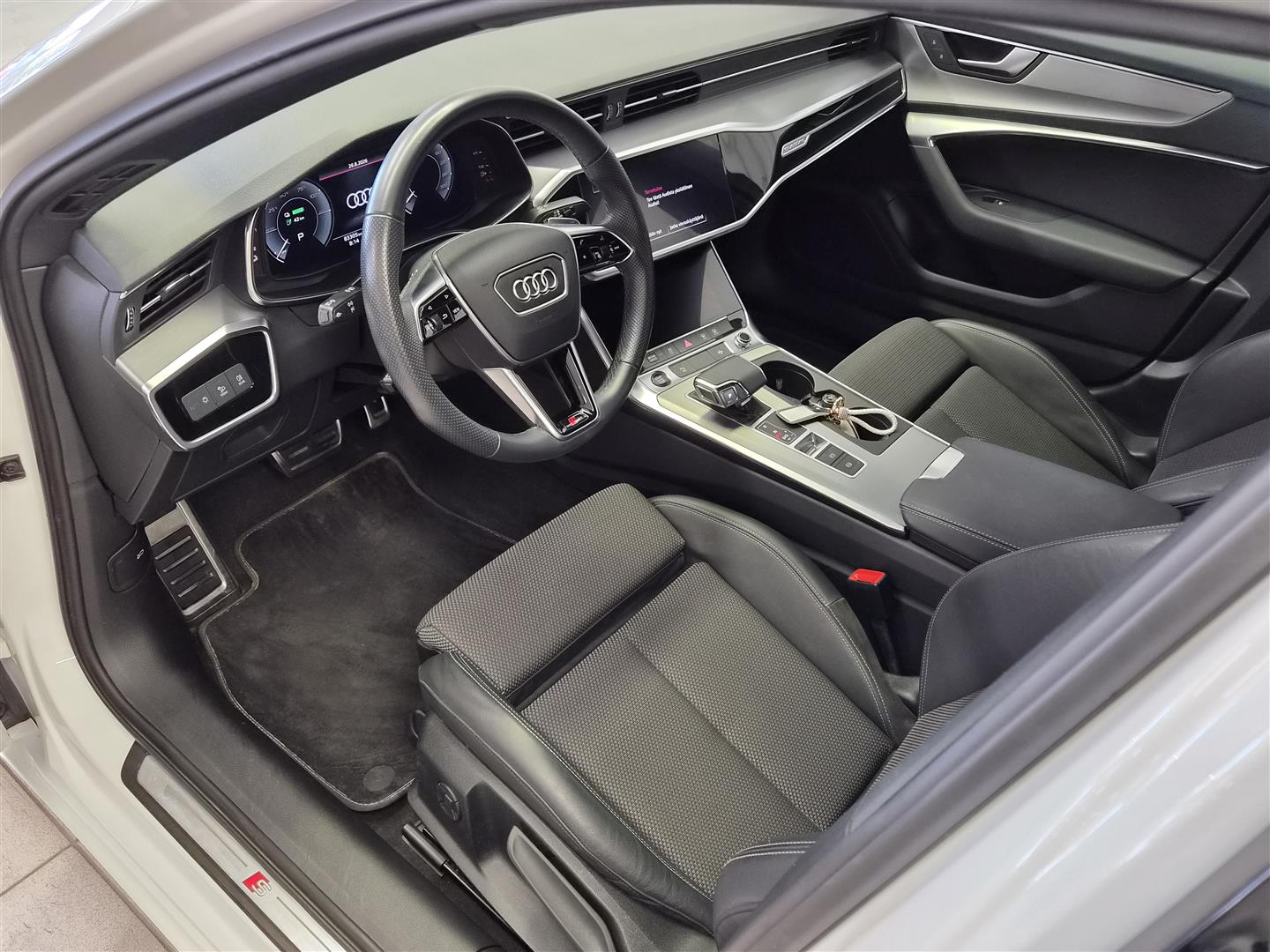 AUDI A6 2022