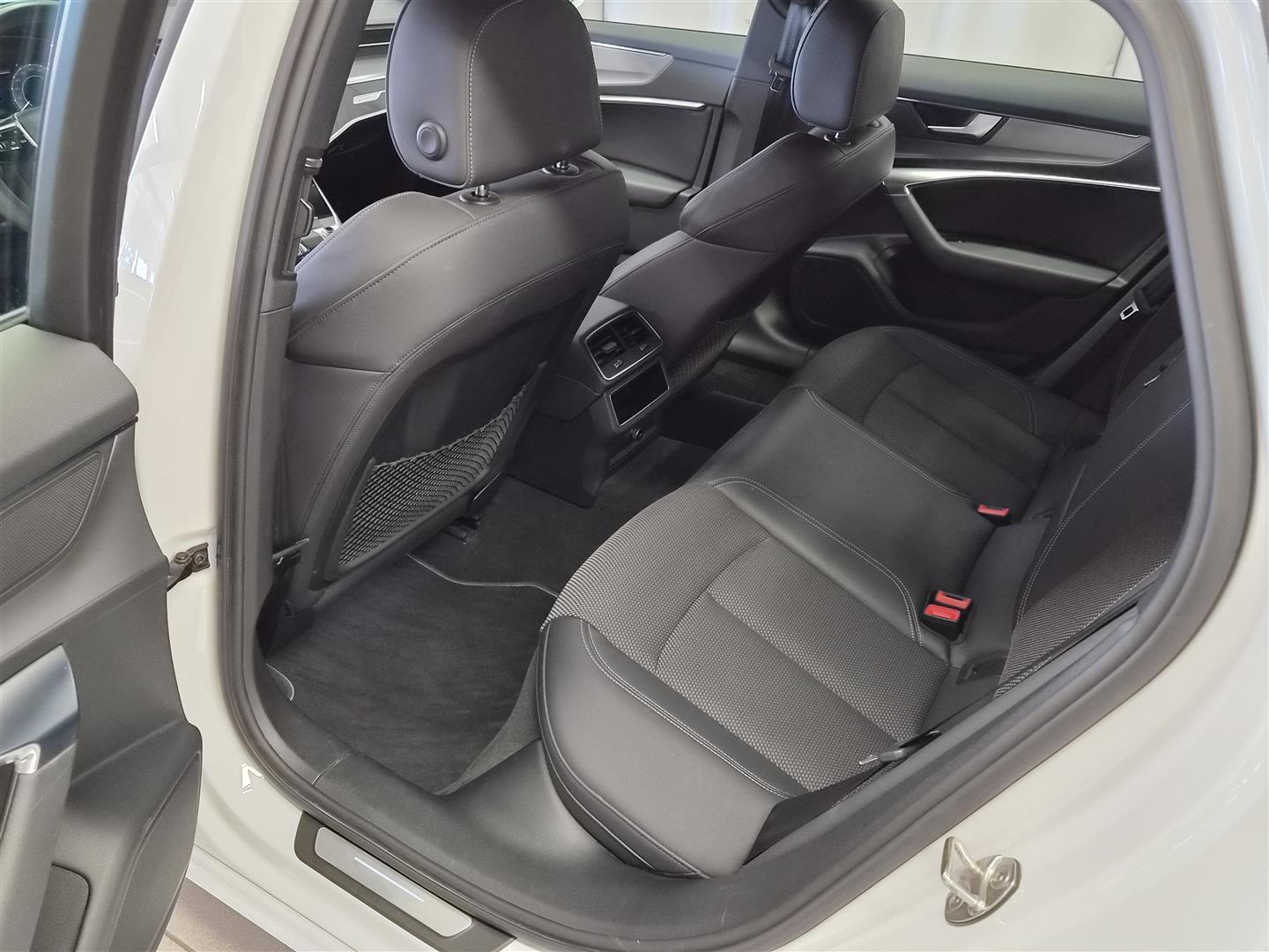 AUDI A6 2022