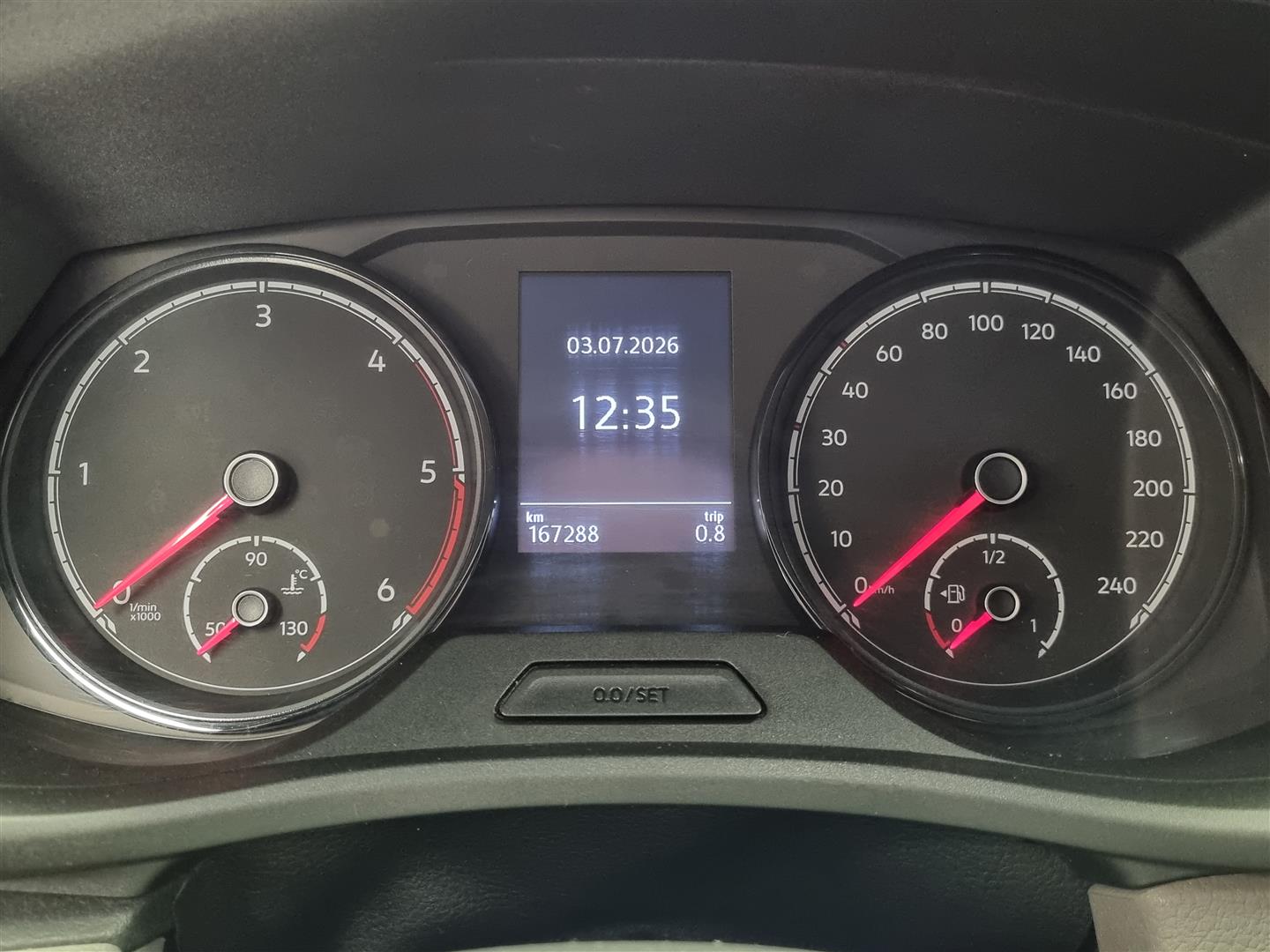 VOLKSWAGEN Transporter 2024