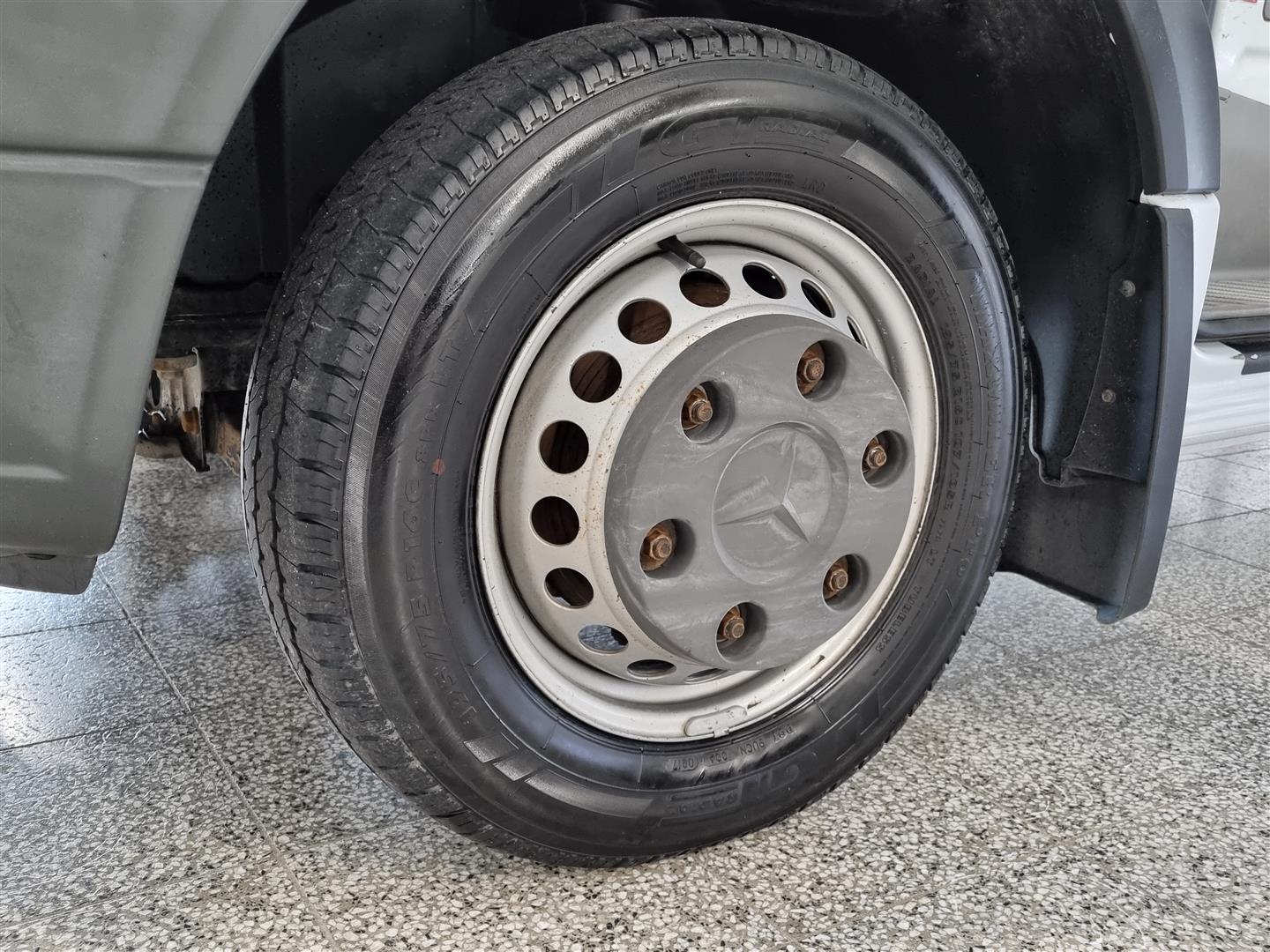 MERCEDES-BENZ Sprinter 2013