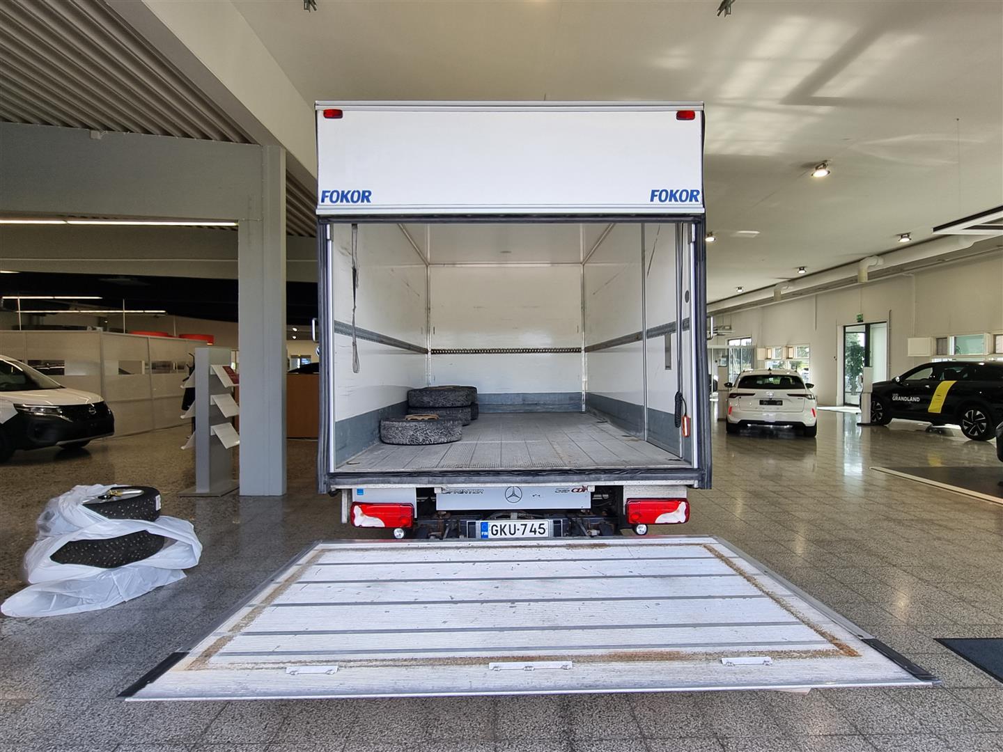 MERCEDES-BENZ Sprinter 2013