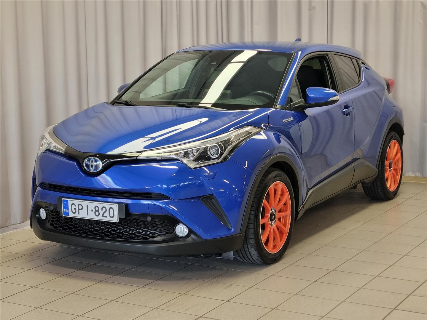 TOYOTA C-HR 2017