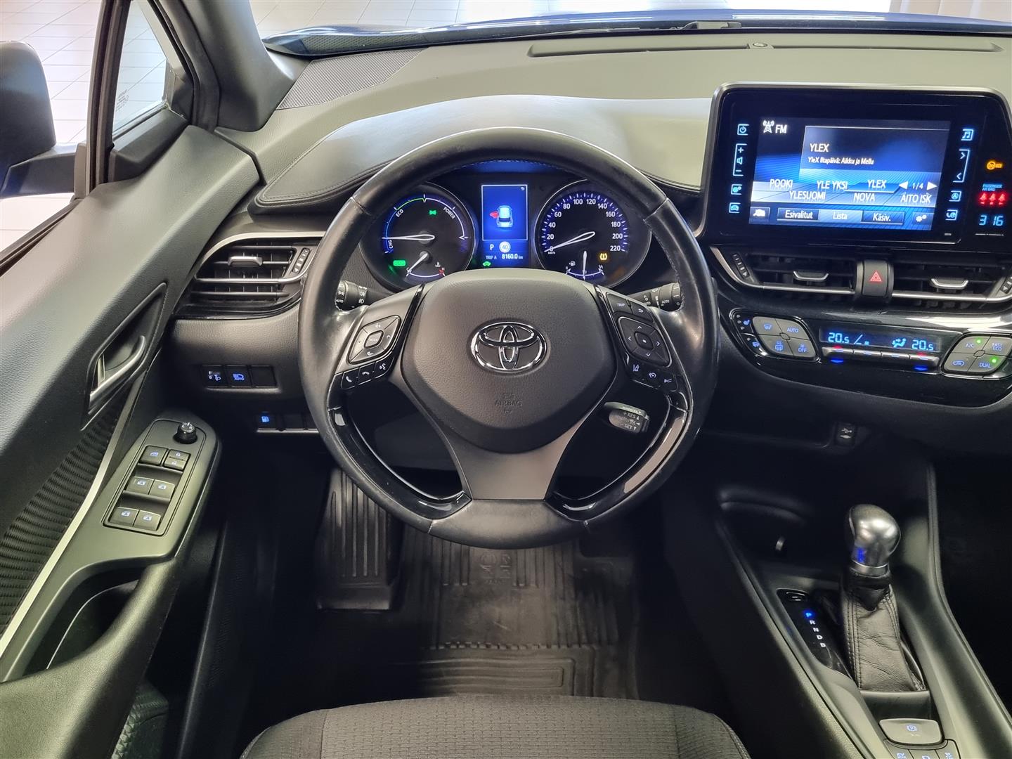 TOYOTA C-HR 2017
