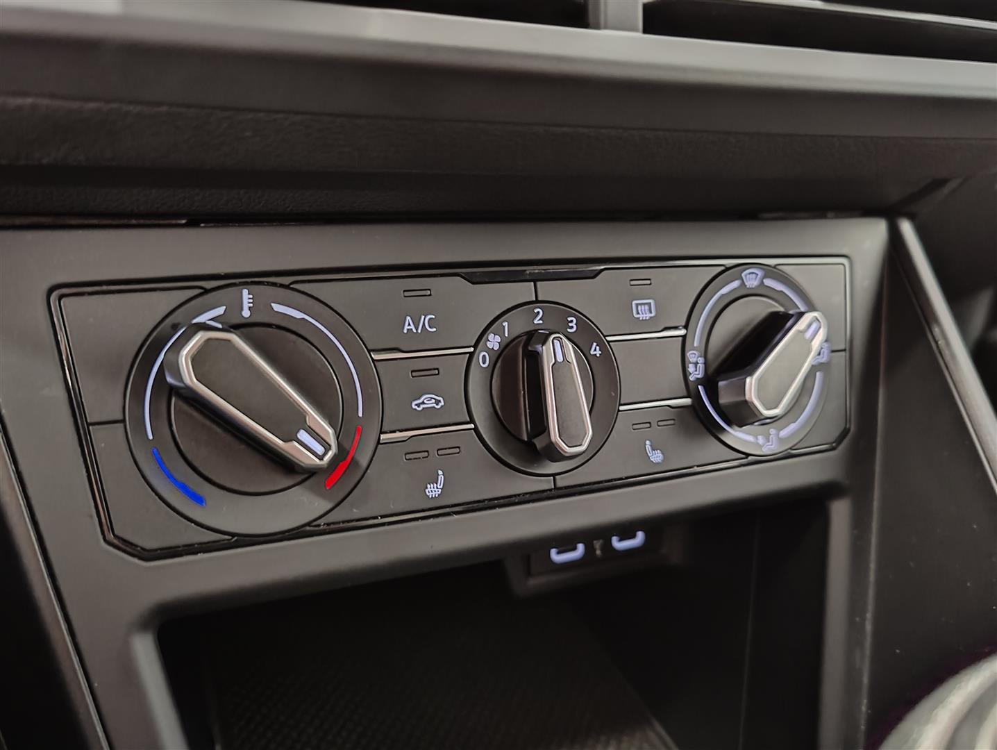 VOLKSWAGEN Taigo 2023