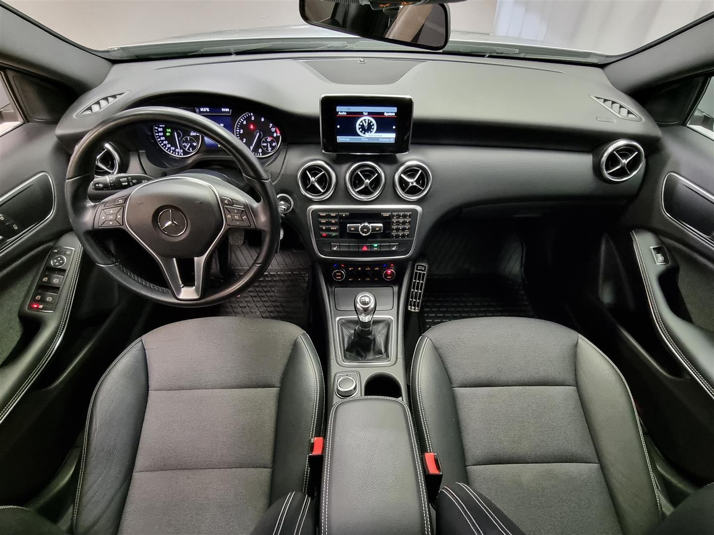 MERCEDES-BENZ A 2014