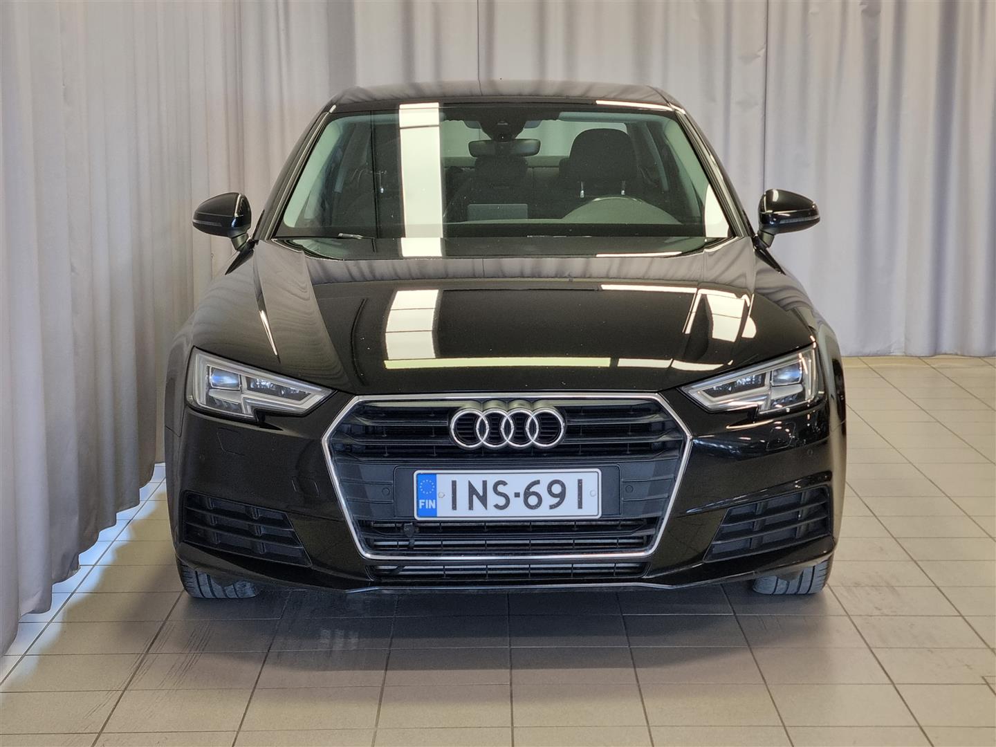 AUDI A4 2017