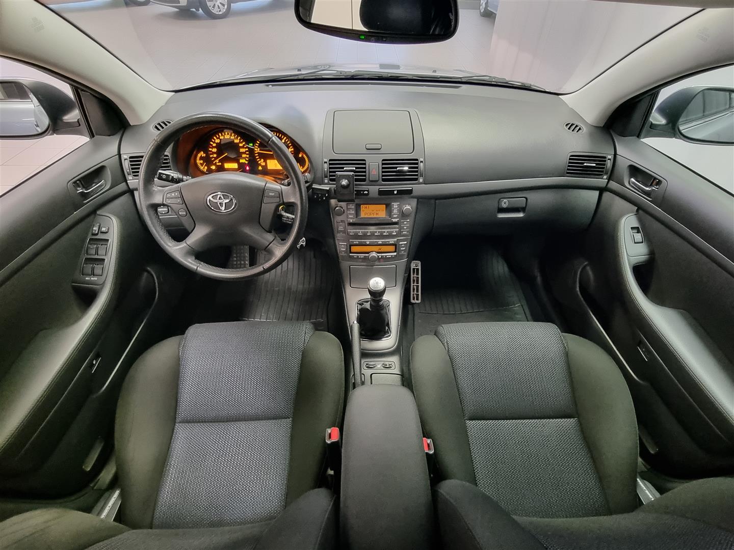 TOYOTA Avensis 2008