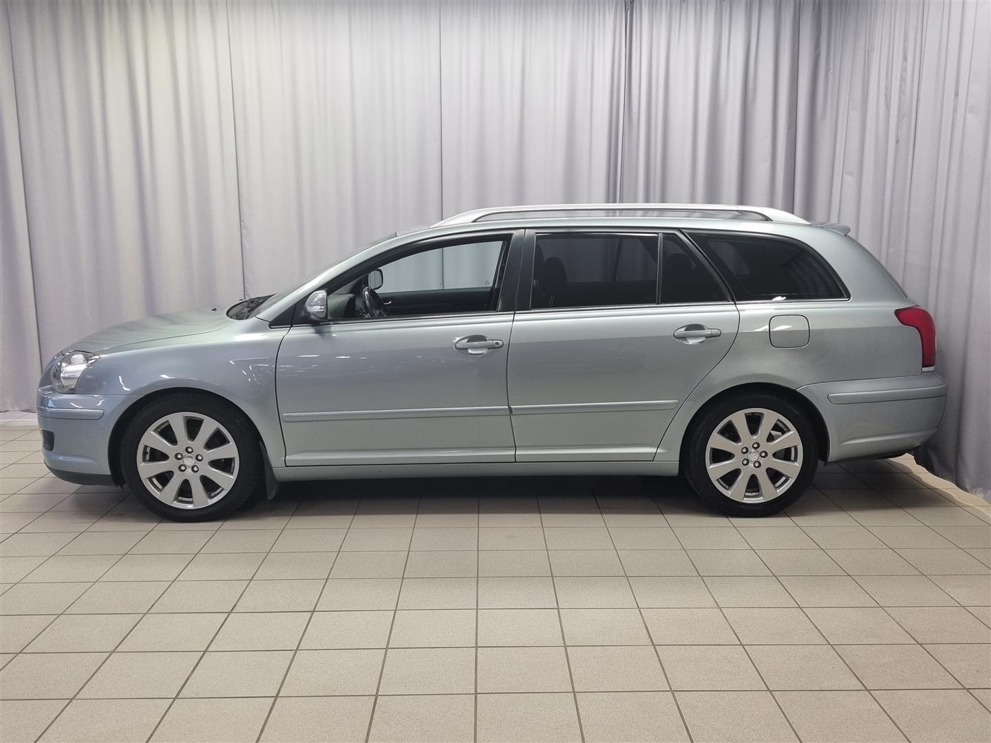 TOYOTA Avensis 2008