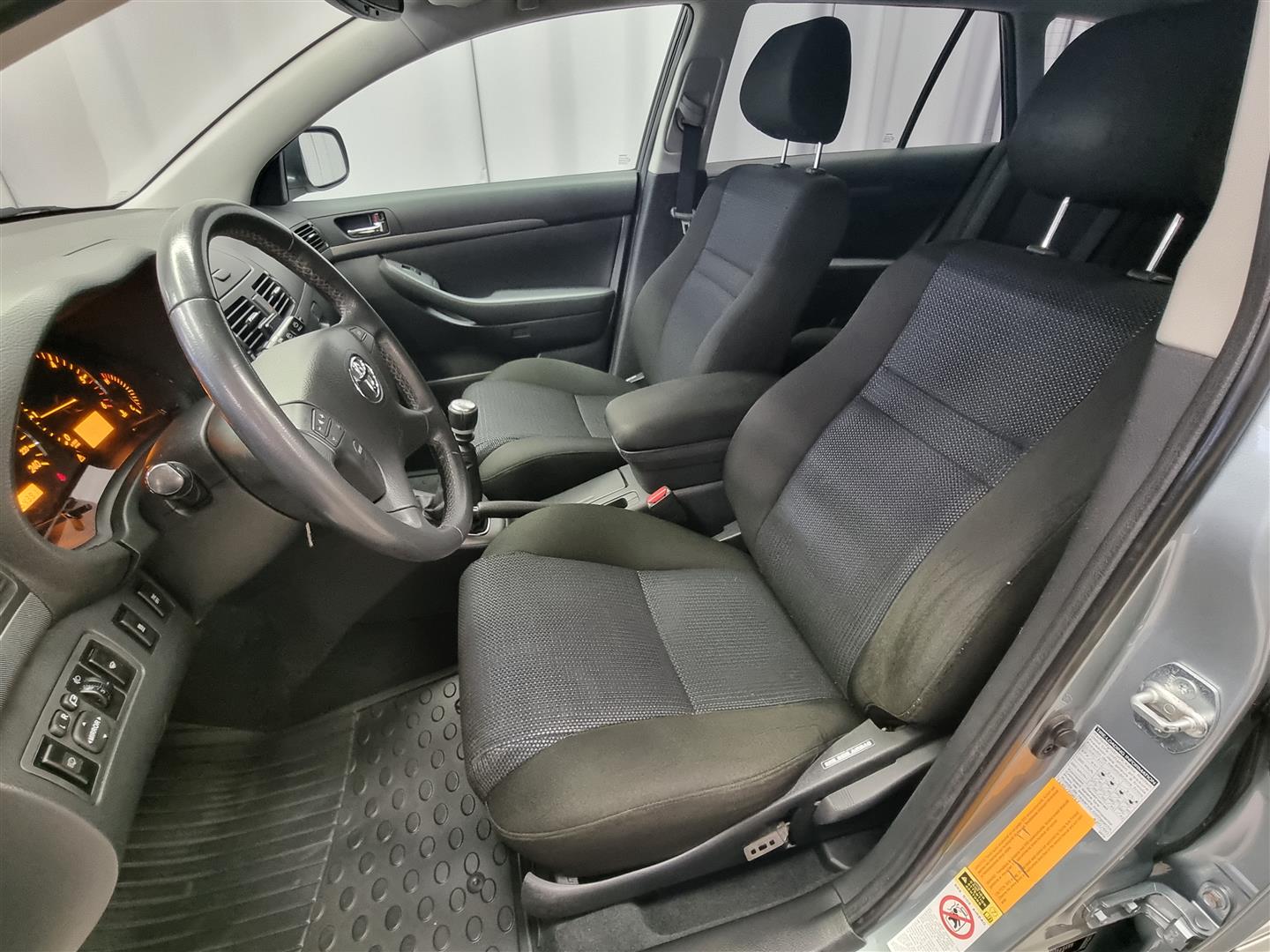 TOYOTA Avensis 2008