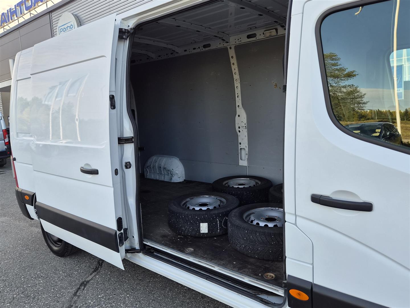NISSAN NV400 2018