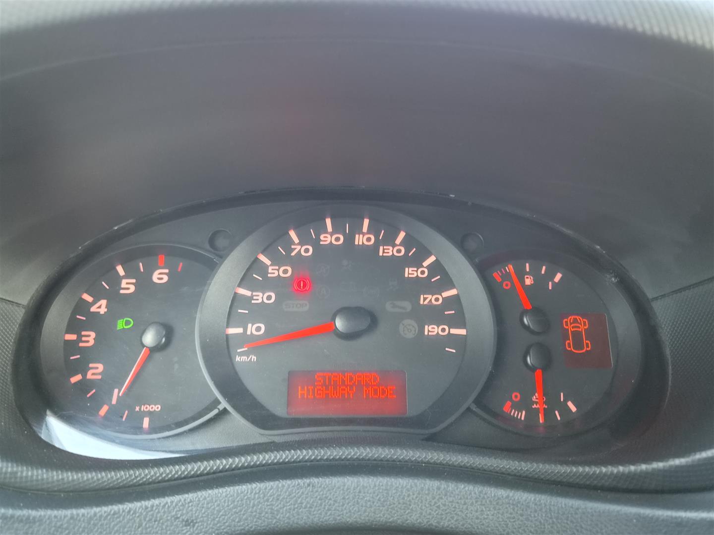 NISSAN NV400 2018