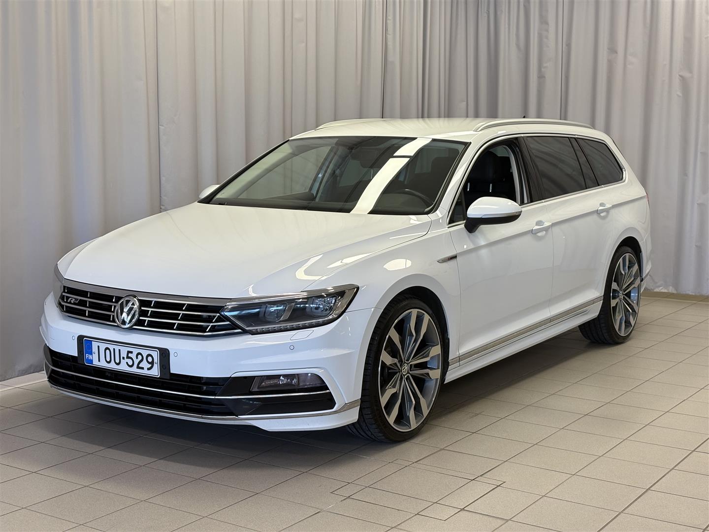 VOLKSWAGEN Passat 2017