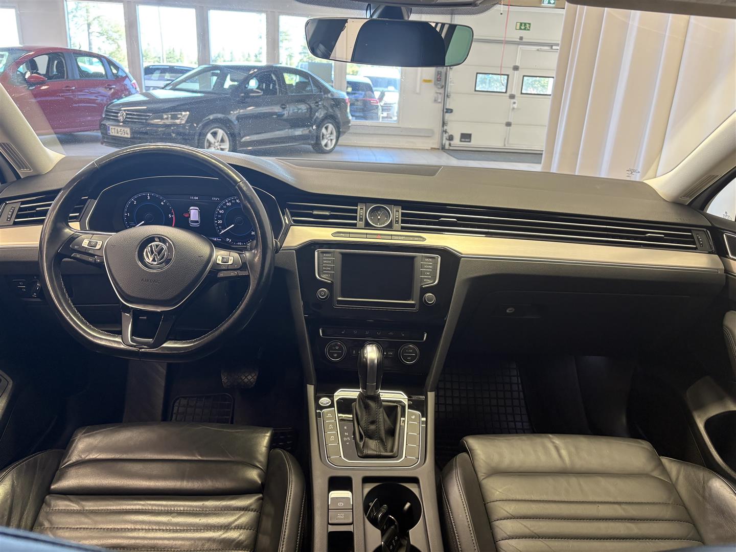 VOLKSWAGEN Passat 2017