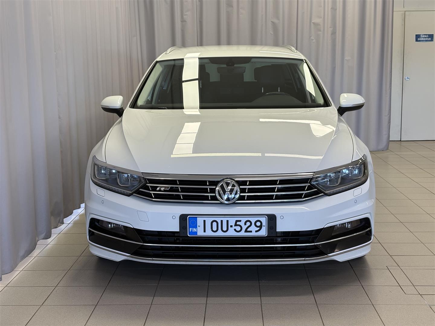 VOLKSWAGEN Passat 2017