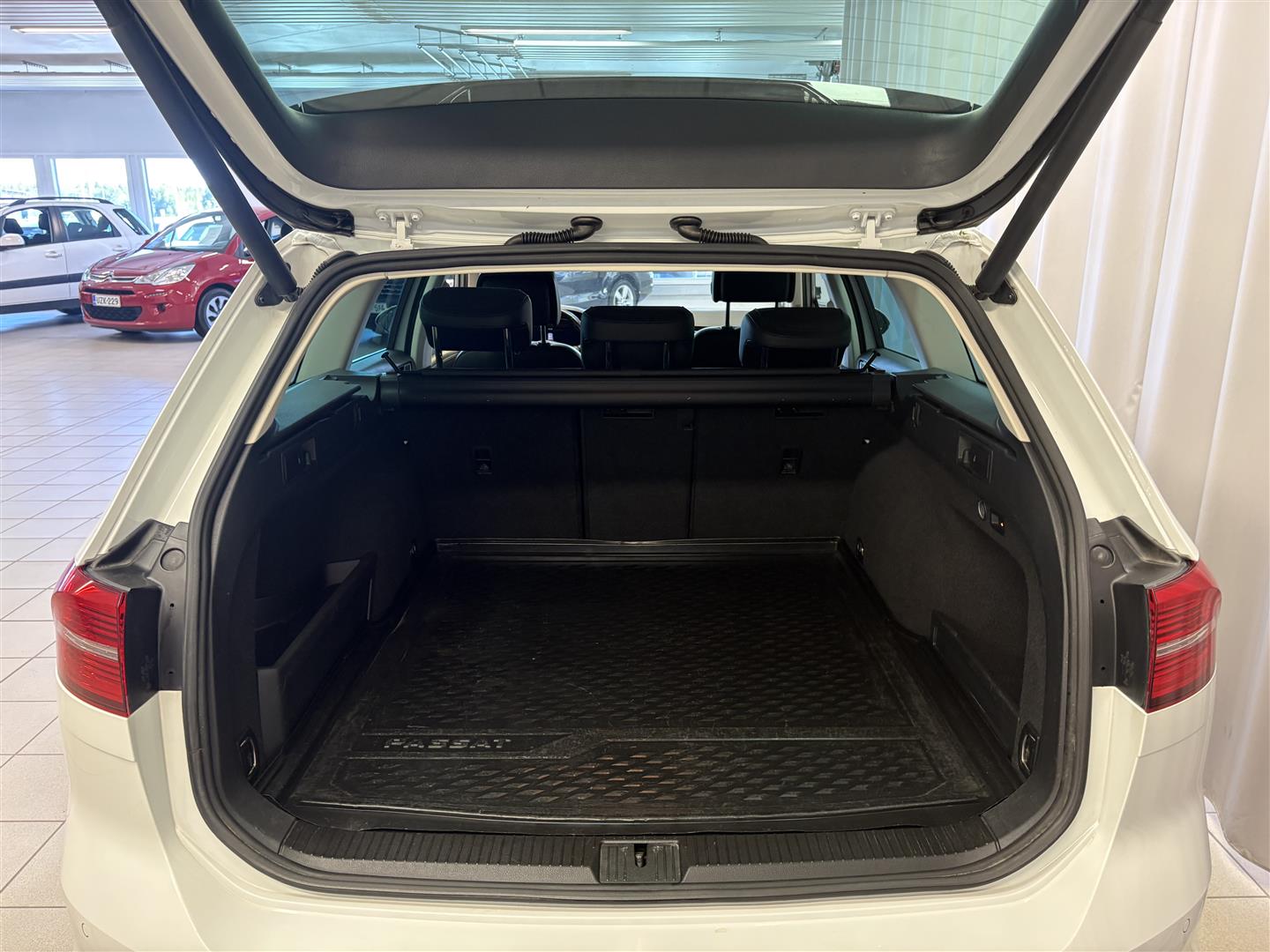 VOLKSWAGEN Passat 2017