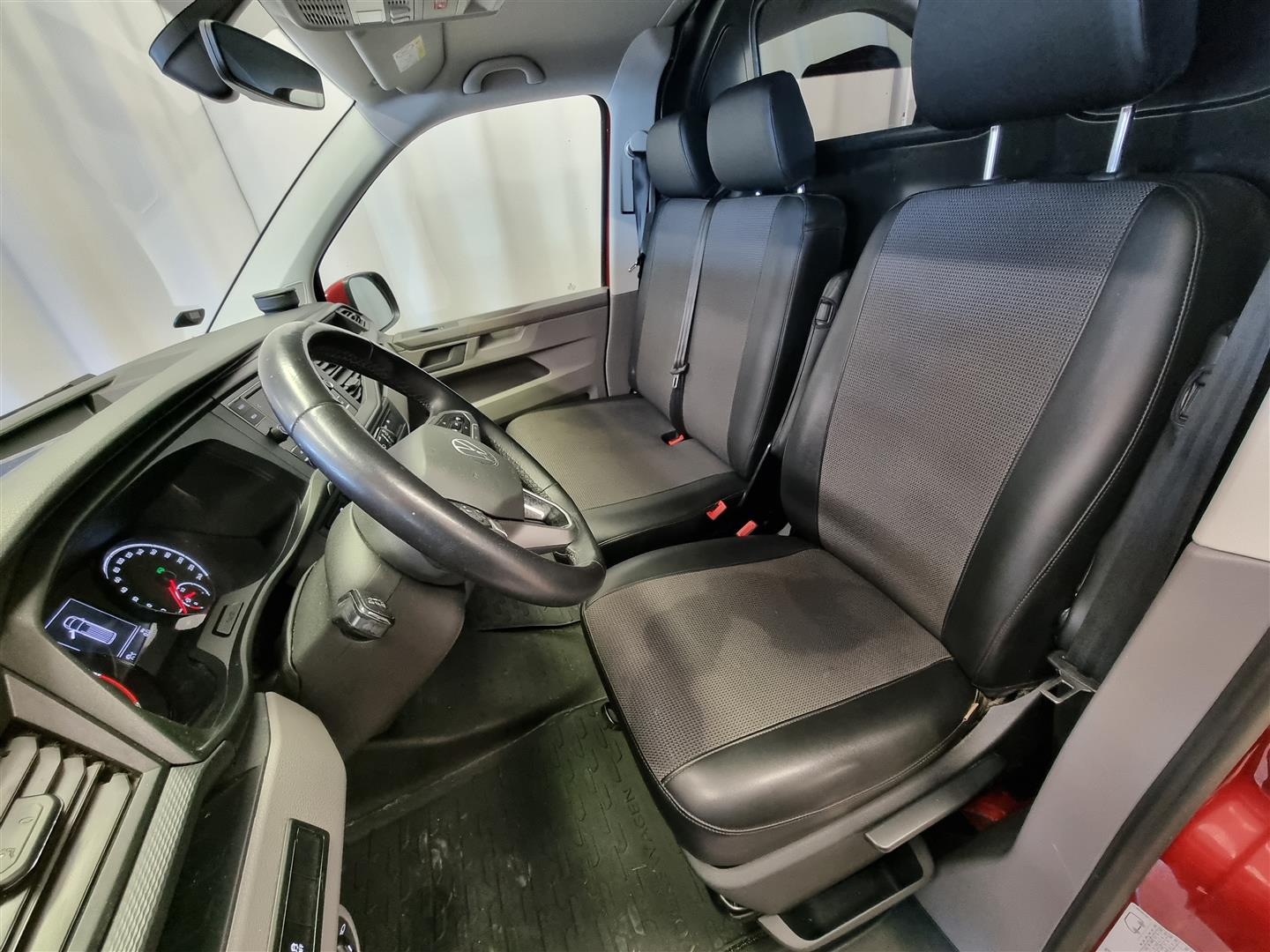 VOLKSWAGEN Transporter 2023