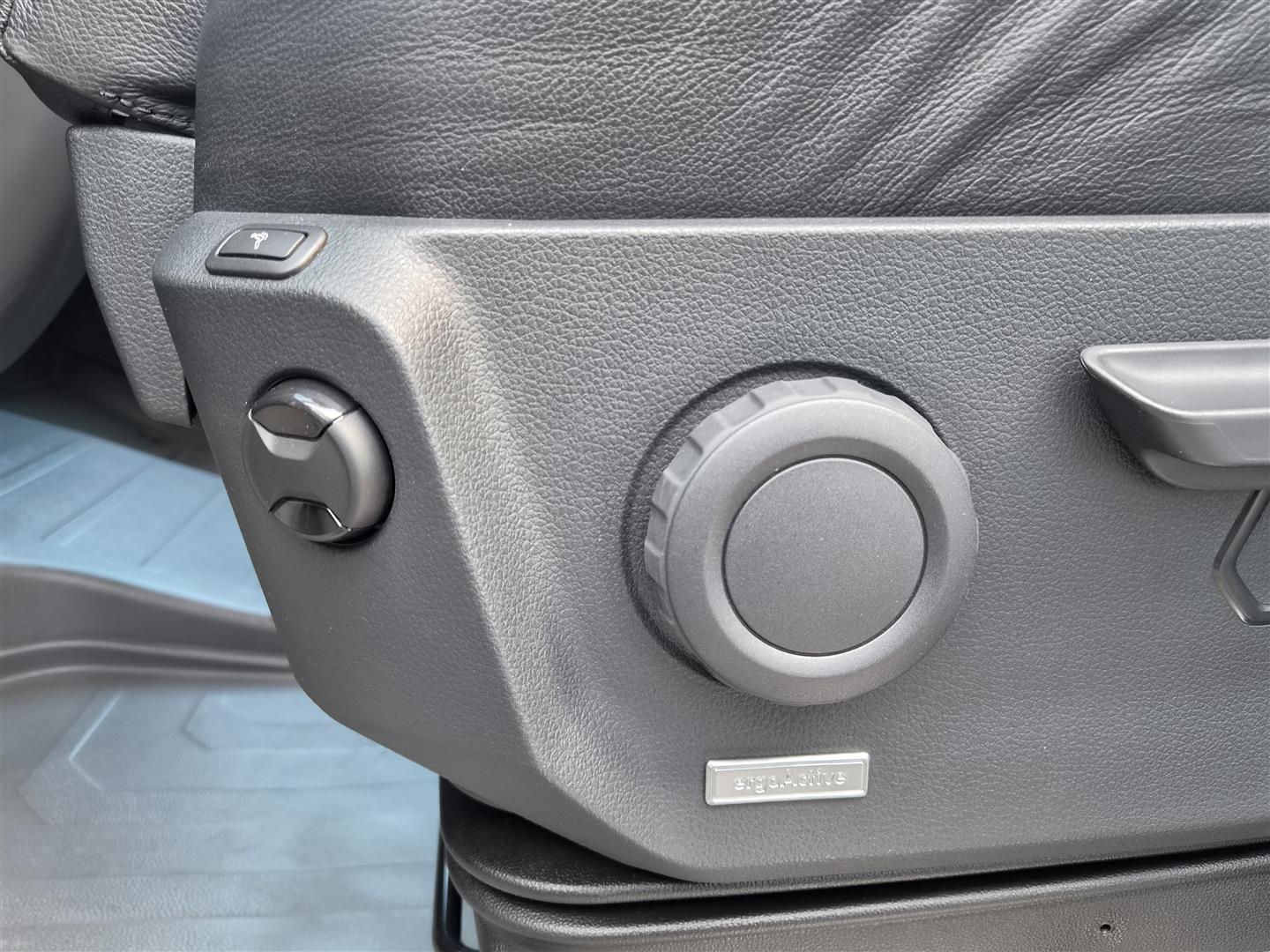 VOLKSWAGEN Crafter 2026