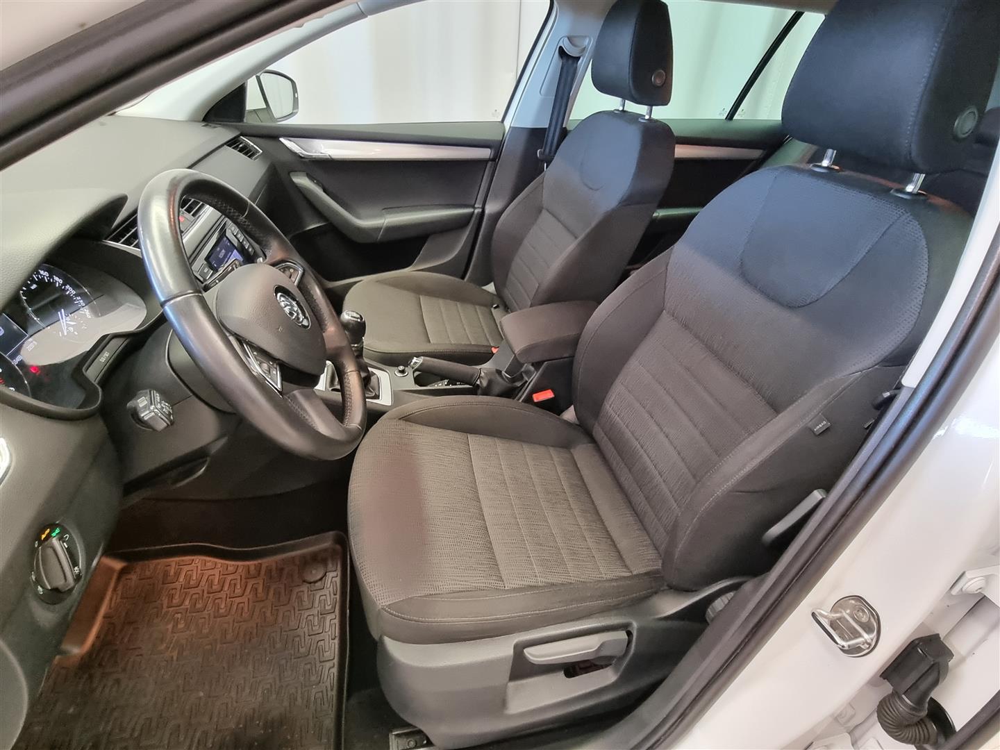SKODA Octavia 2013