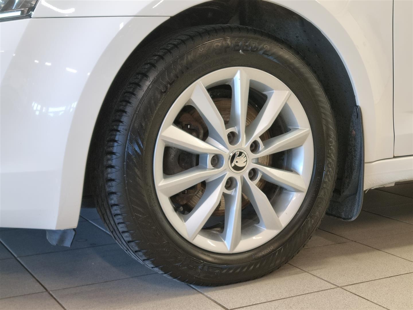 SKODA Octavia 2013