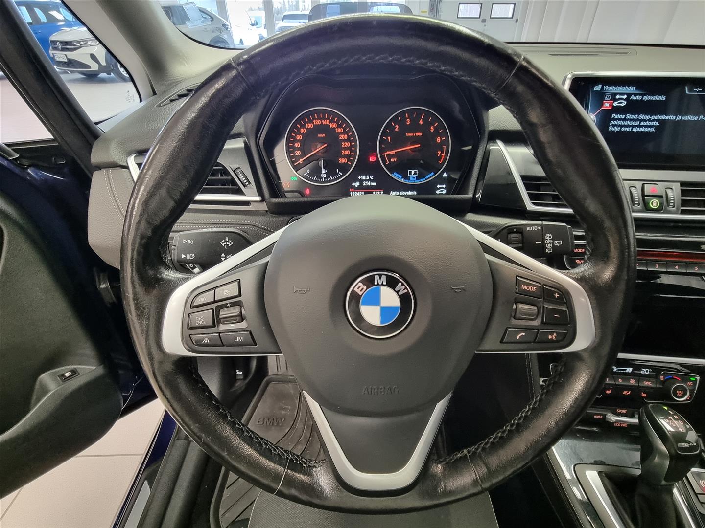 BMW 225 2016