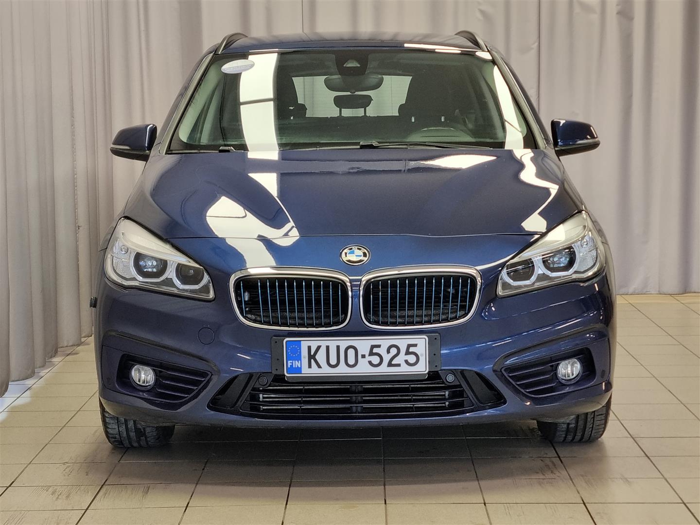 BMW 225 2016