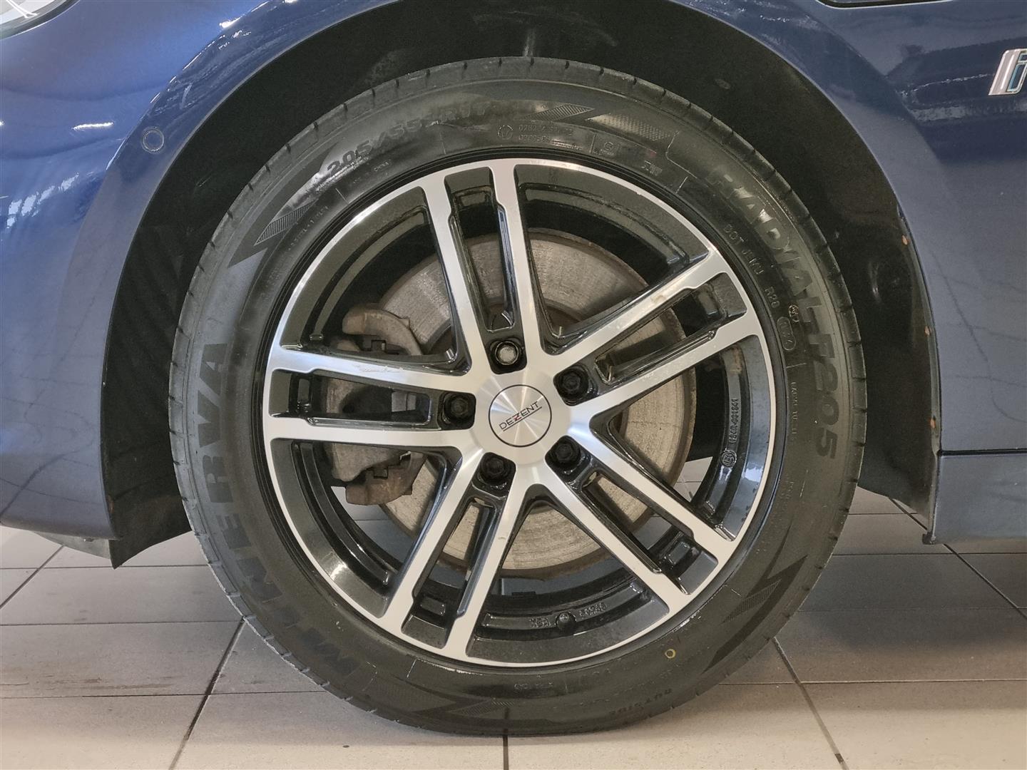 BMW 225 2016