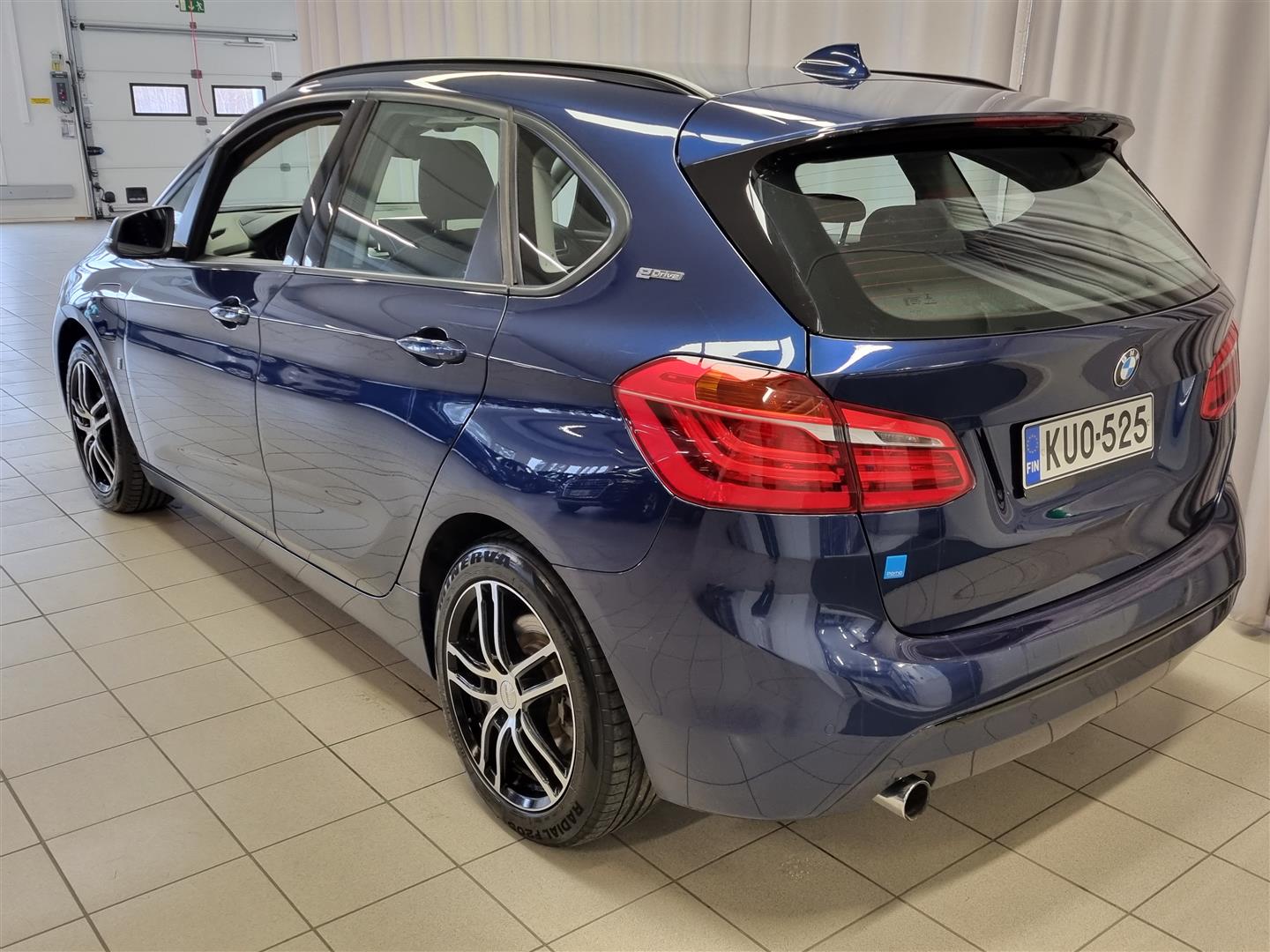 BMW 225 2016