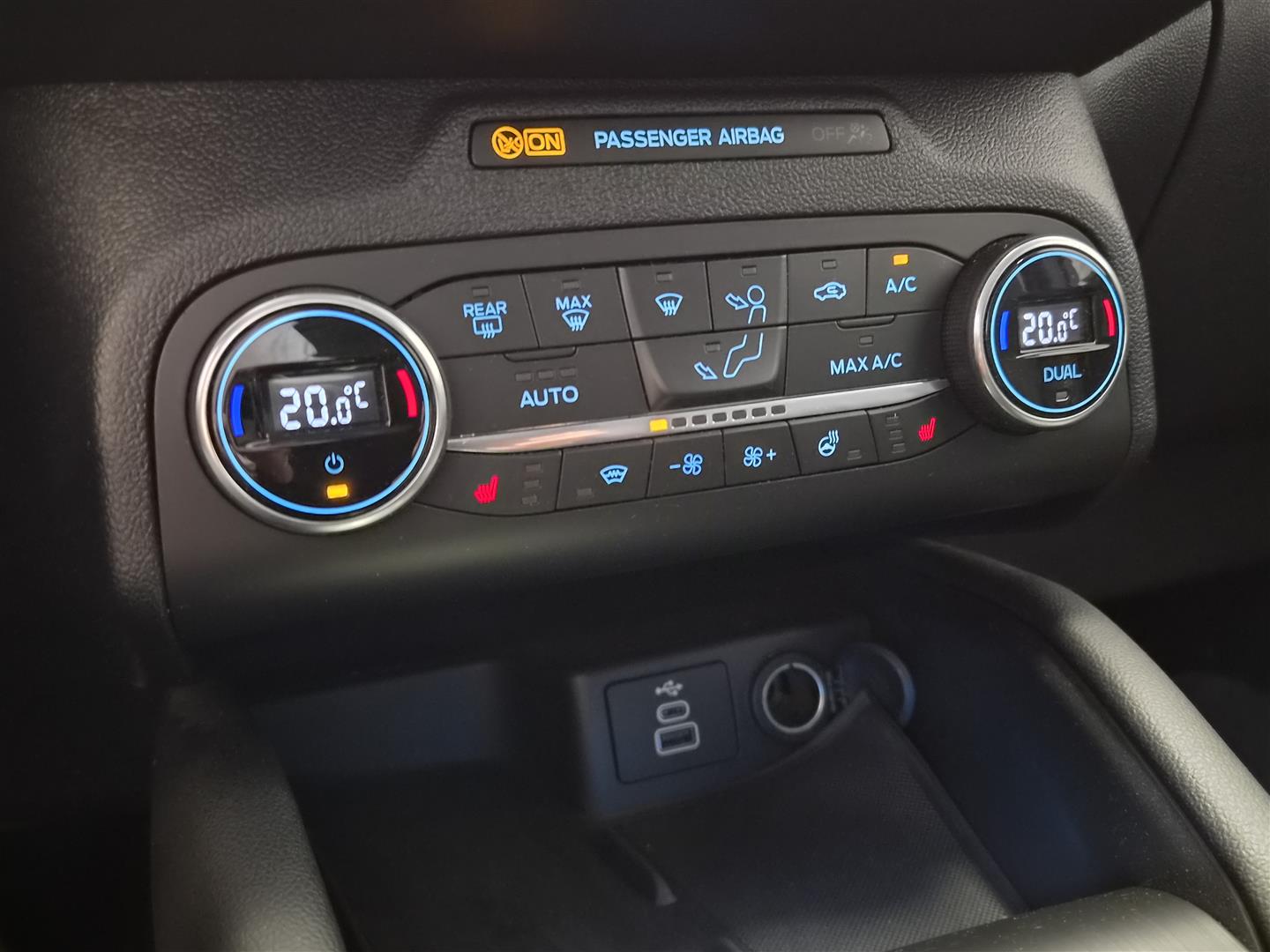 FORD Kuga 2023