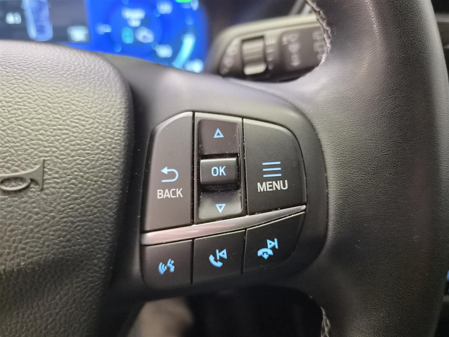 FORD Kuga 2023