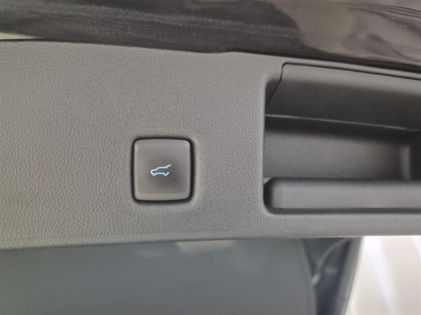 FORD Kuga 2023