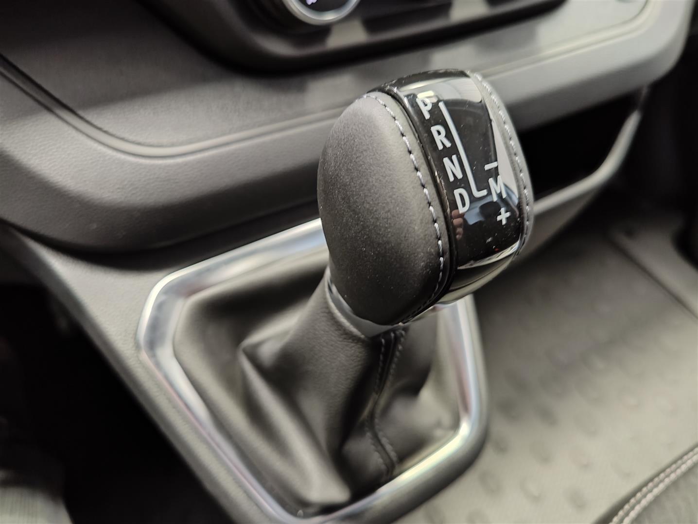 Nissan Primastar 2025