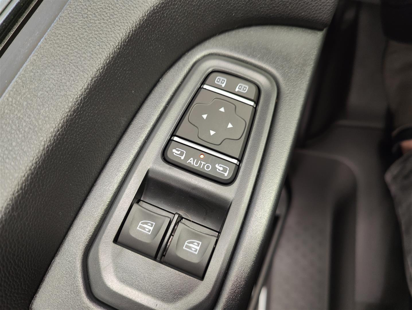 Nissan Primastar 2025