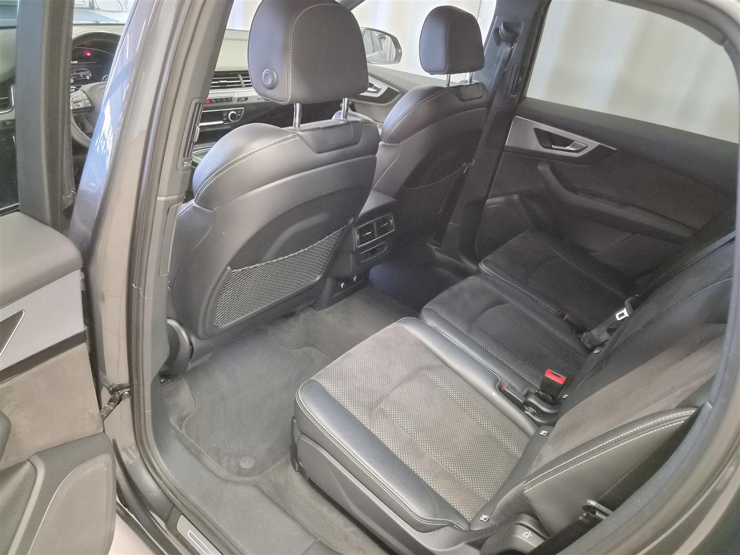 AUDI Q7 2018