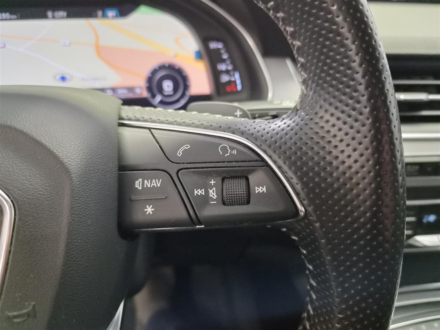 AUDI Q7 2018