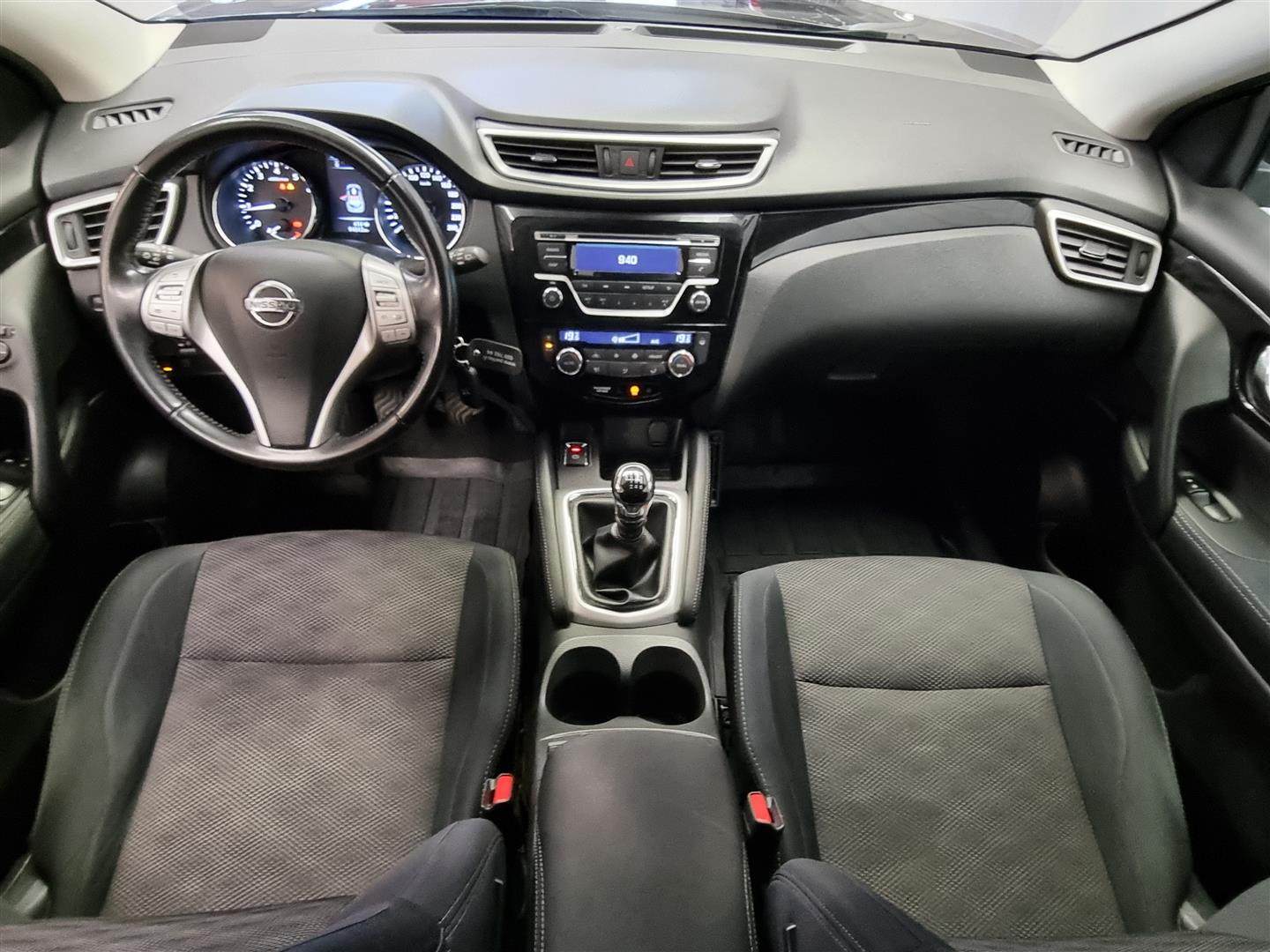 NISSAN Qashqai 2015