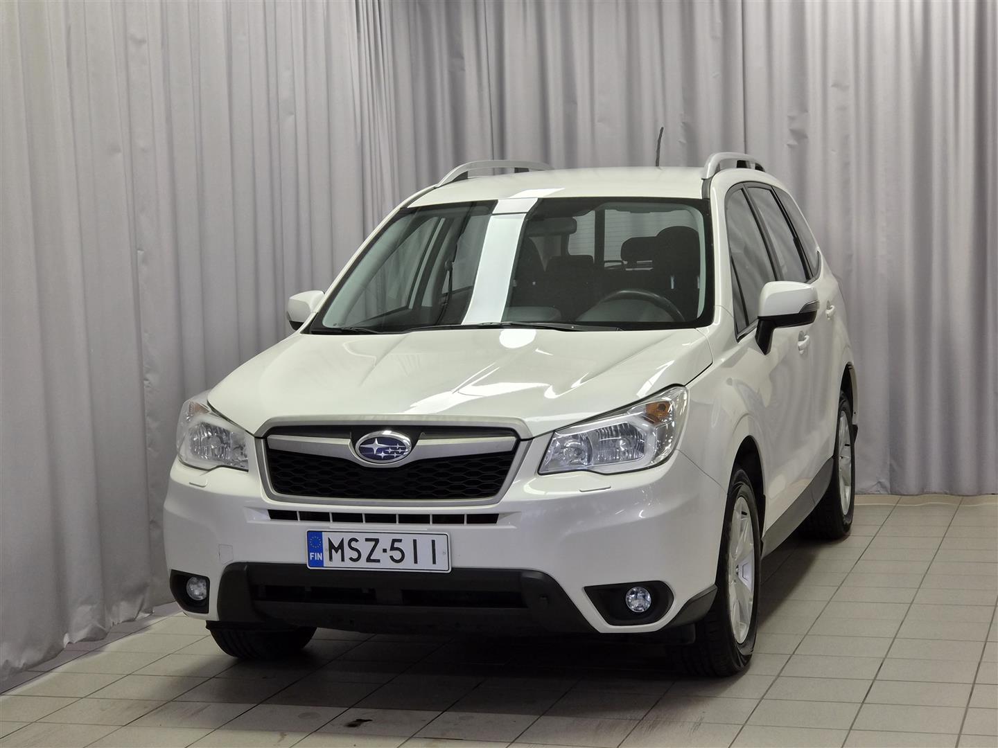 SUBARU Forester 2016