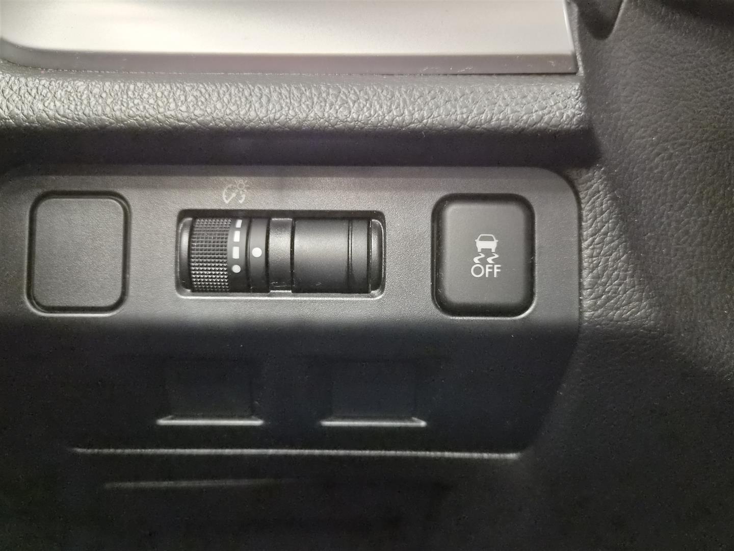 SUBARU Forester 2016