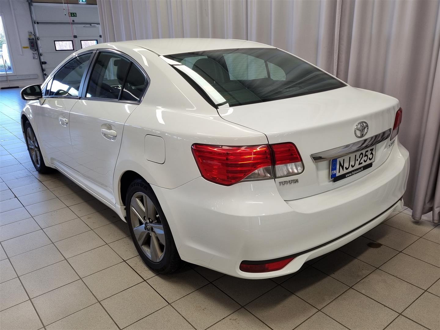 TOYOTA Avensis 2014