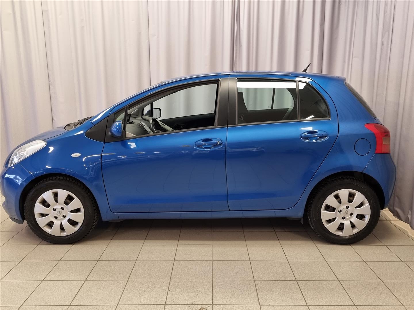 TOYOTA Yaris 2006