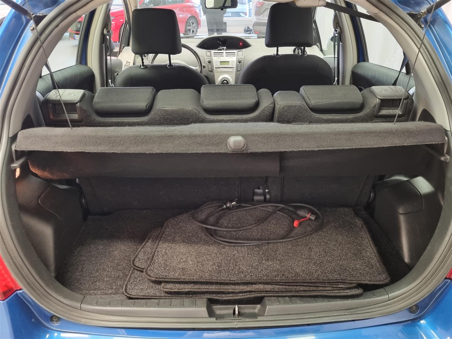 TOYOTA Yaris 2006