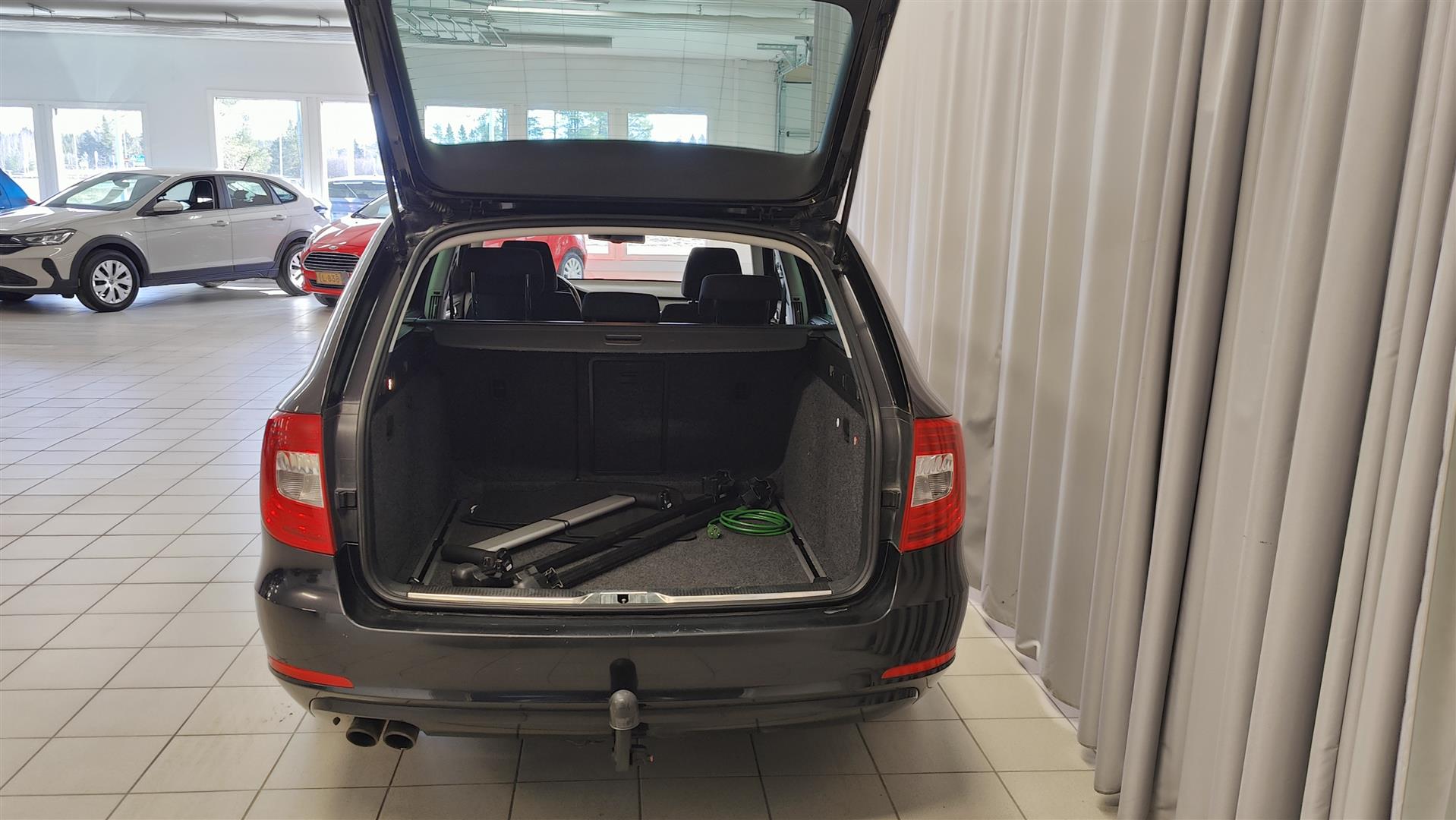 SKODA Superb 2014