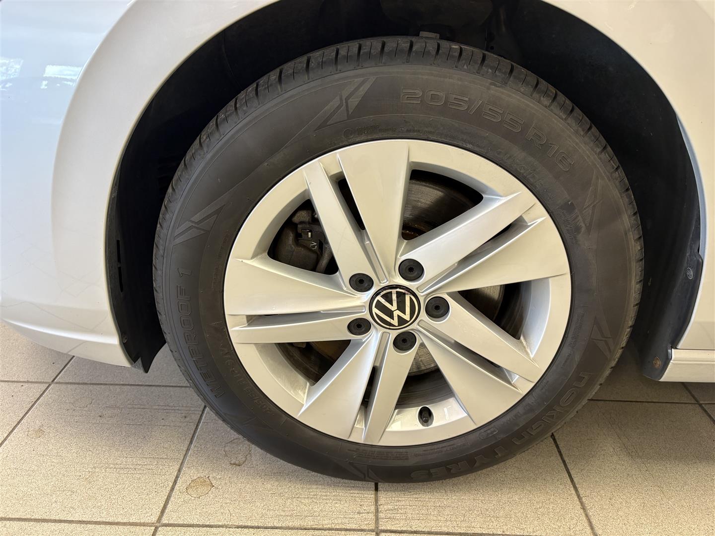 VOLKSWAGEN Golf 2022