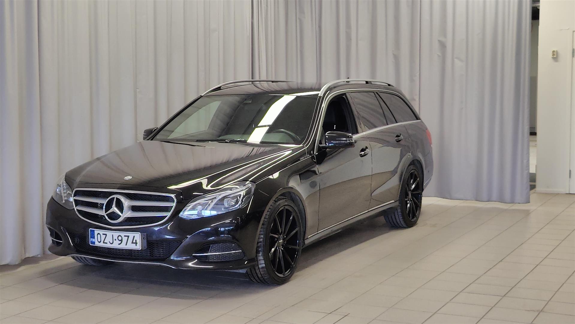 MERCEDES-BENZ E 2013