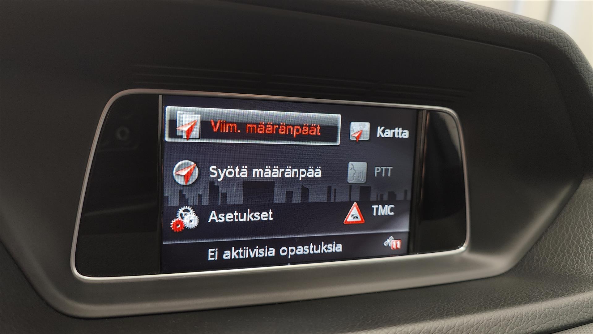 MERCEDES-BENZ E 2013